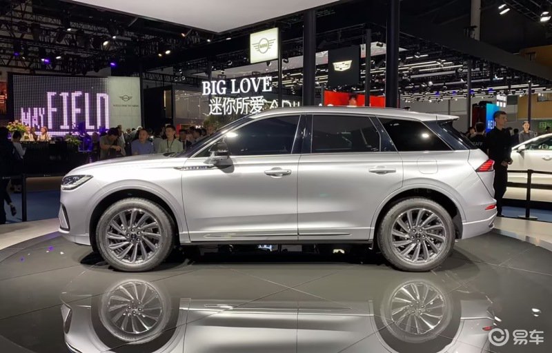 2023成都车展:林肯冒险家混动版亮相-新浪汽车