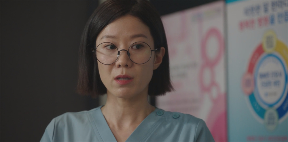 妈妈金恩美(全慧珍 饰)