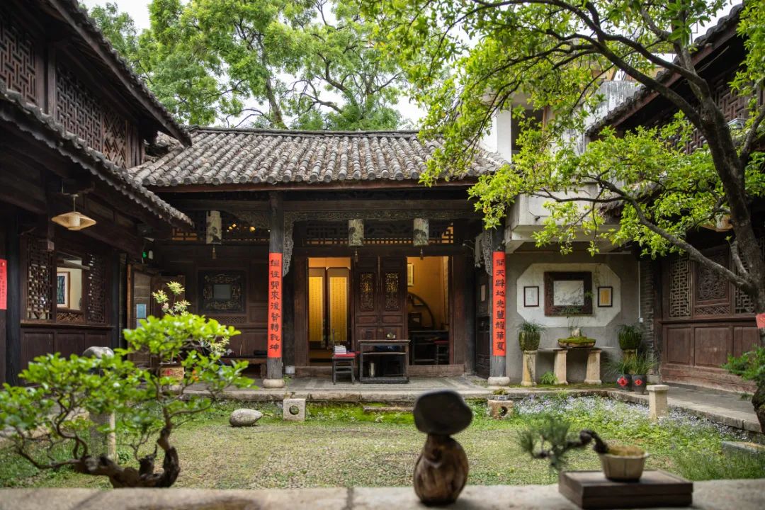 "去丽江city walk吗?""走!