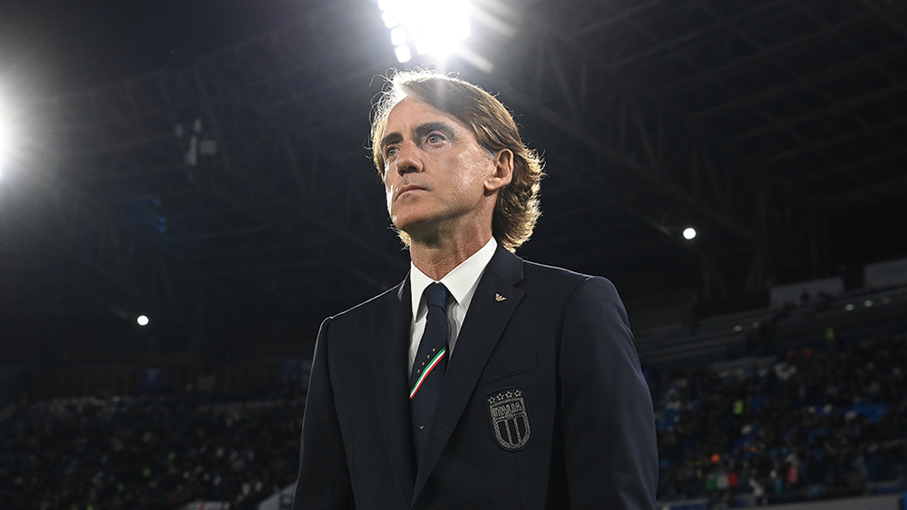 曼奇尼出任沙特男足主帥，年薪2500萬歐元_手機新浪網