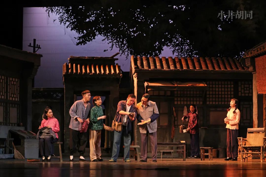 《小井胡同》重排上演十年 此轮演出将迎百场|小井胡同_新浪财经_新浪