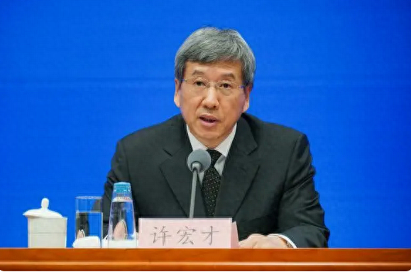 財政部副部長許宏才履新全國人大 - 新浪香港