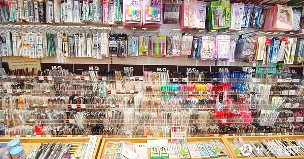 差生文具多，开学全买齐|开学|差生_新浪新闻