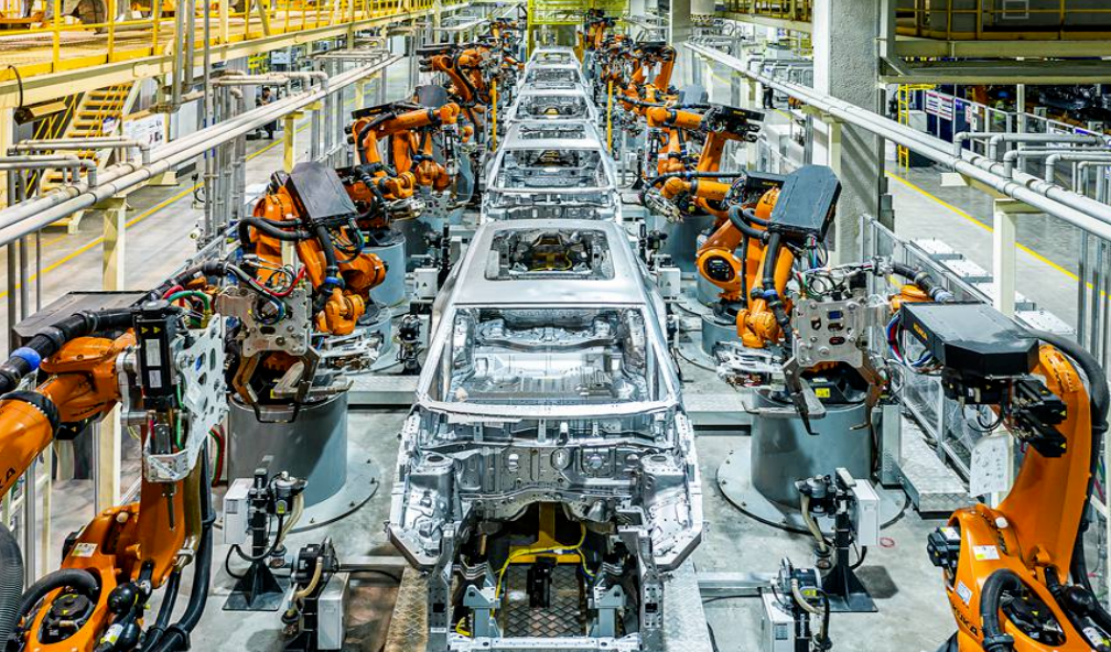 长安汽车焊装生产线(资料图).长安汽车供图