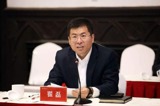 上海两"80后"副区长,拟任新职