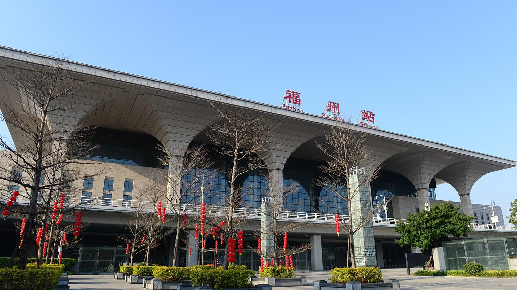 受持续暴雨影响,福州火车站9月6日所有旅客列车停运