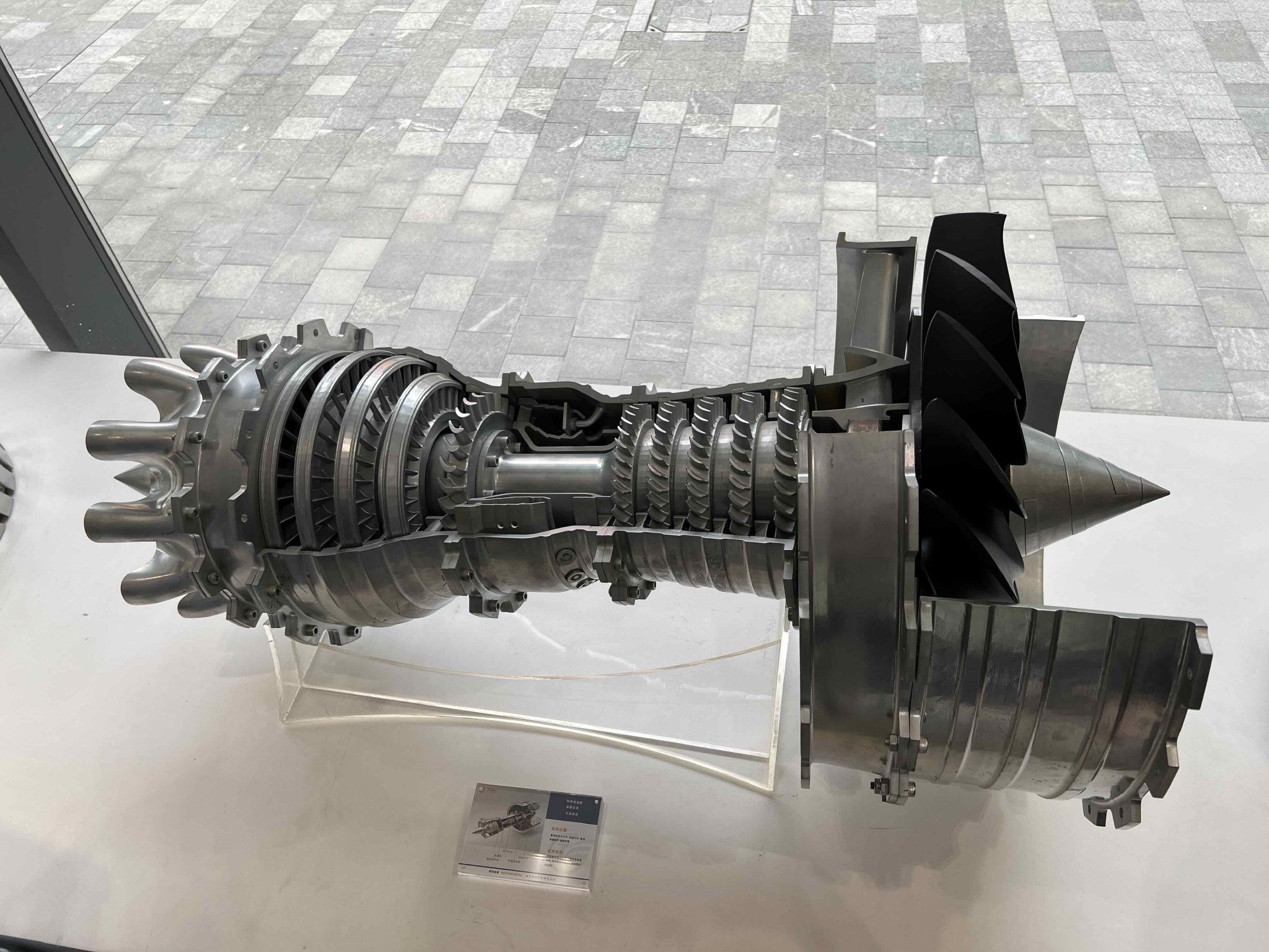 高质量发展调研行丨建成我国首条航空级钛合金棒线材生产线 这家民企"