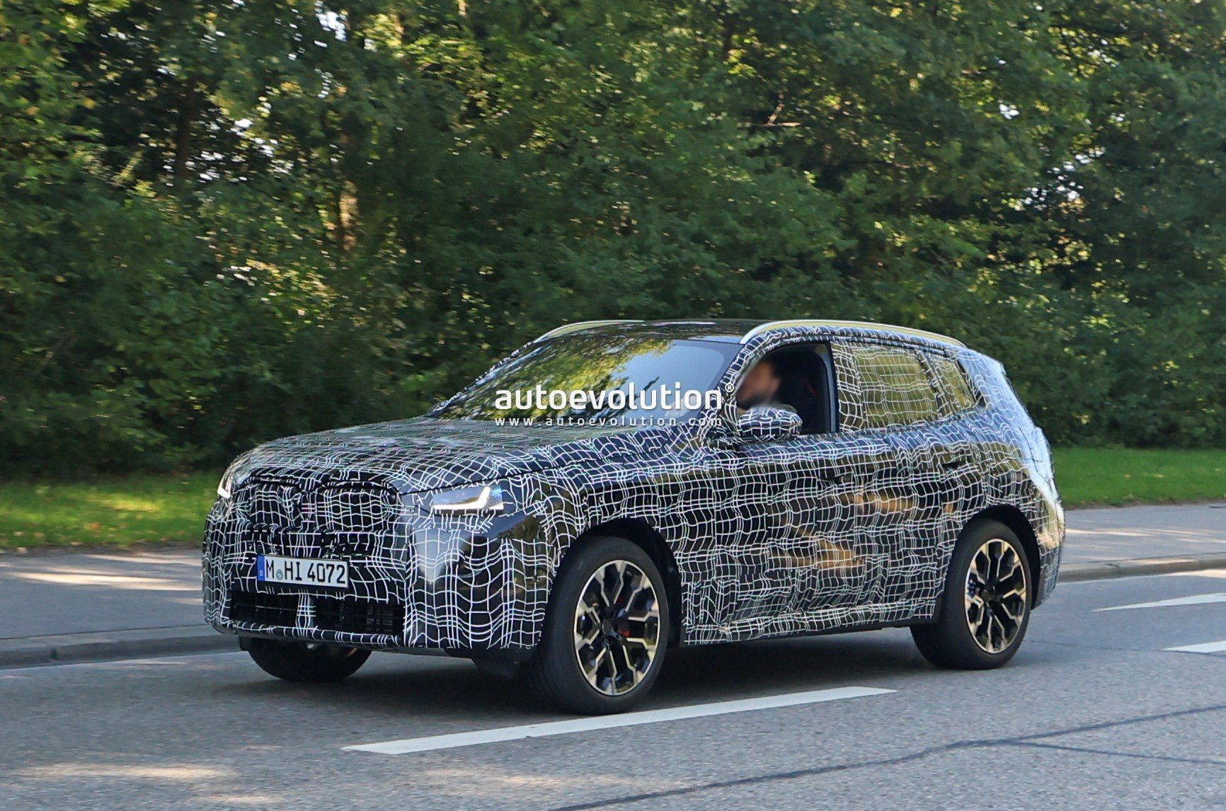 全新一代宝马x3谍照曝光新车采用最新的宝马设计语言