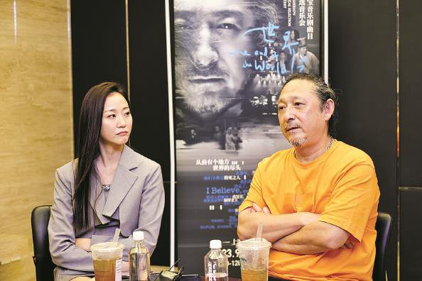 三宝和妻子万千惠 记者 王凯 摄