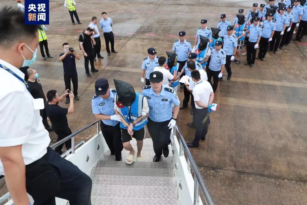 智元发布开源仿真平台Genie Sim 30华体会- 华体会体育官方网站- 华体会体育APP下载