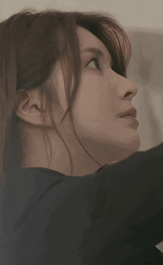 这绝美侧颜，让你无法自拔沉沦爱上她 ！|拍摄|汐世|名字|写真|人类史_新浪新闻