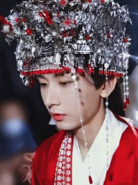 李莲花:让我穿嫁衣 小样 美不死你们|嫁衣_新浪新闻