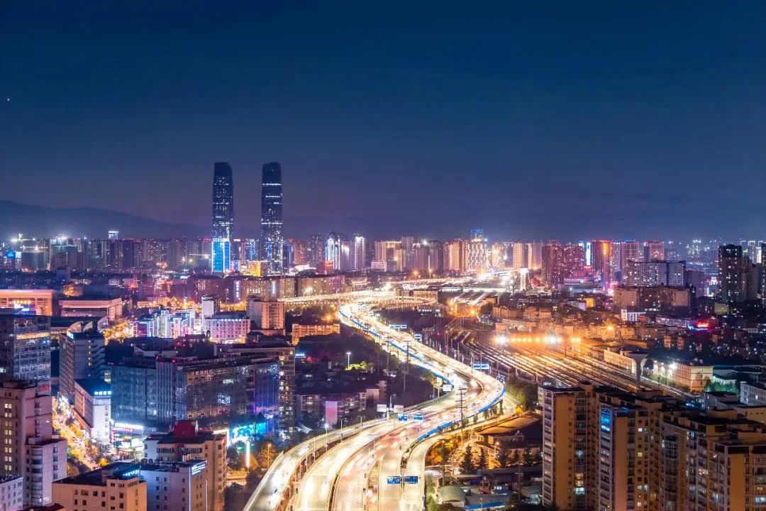 昆明夜景 赵家琦 摄