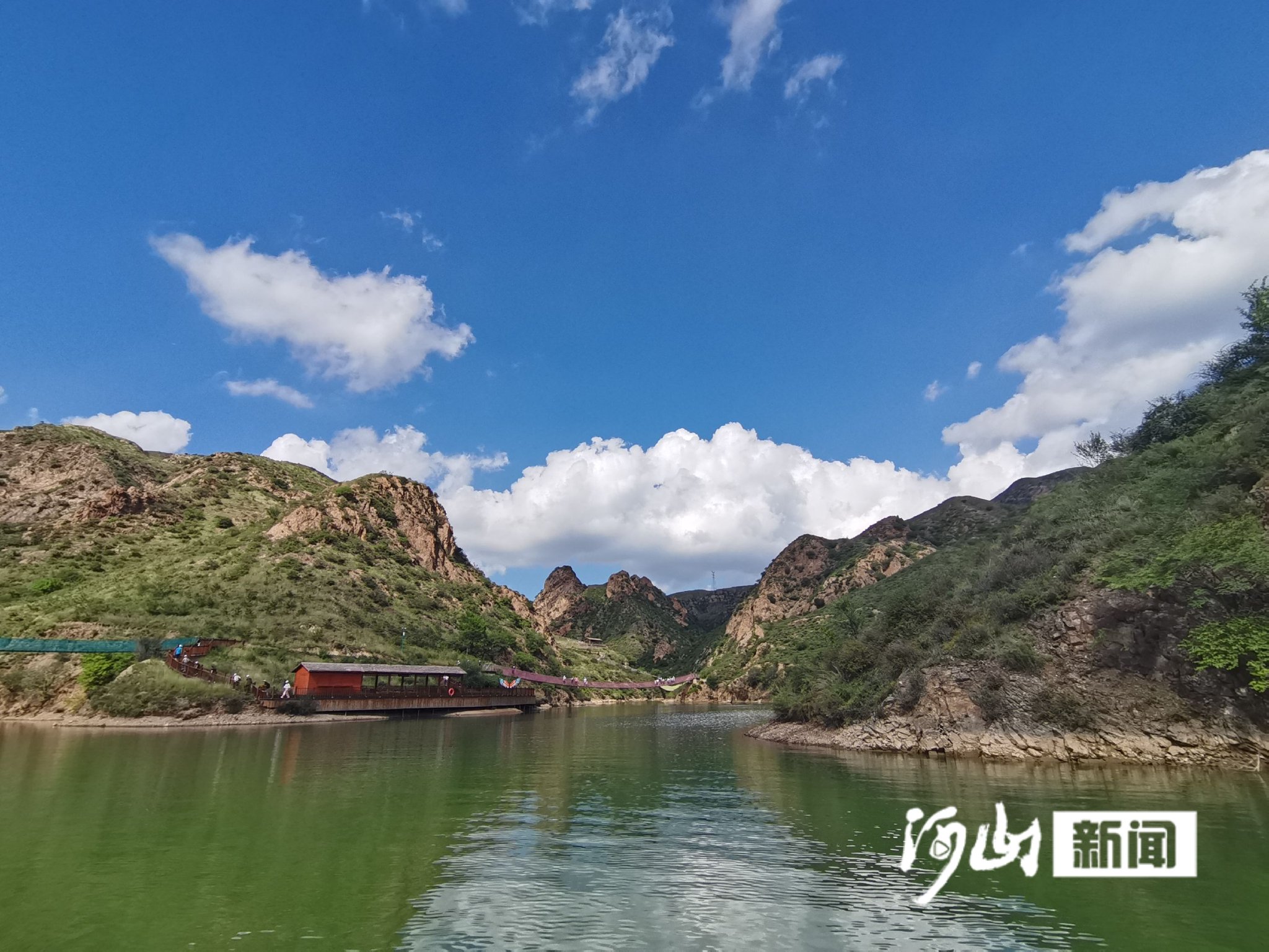 桑干河大峡谷旅游区,就在宣化区最南部王家湾乡与阳原,涿鹿两县交界处