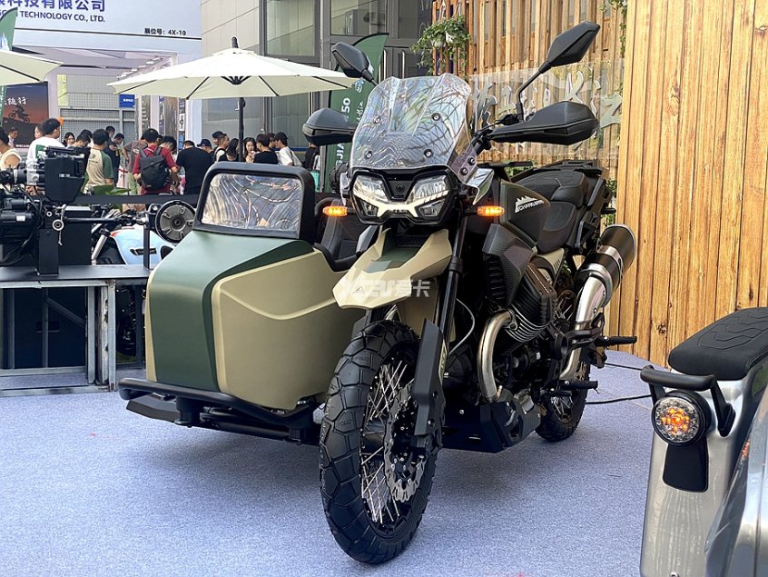 轴传动带abs的750挎子长江卫士750亮相