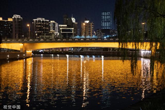 苏州河恒丰路桥夜景 视觉中国 资料图