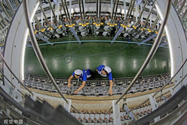 视觉中国 资料图江苏上榜企业中最靠前的是排第36位的恒力集团,去年