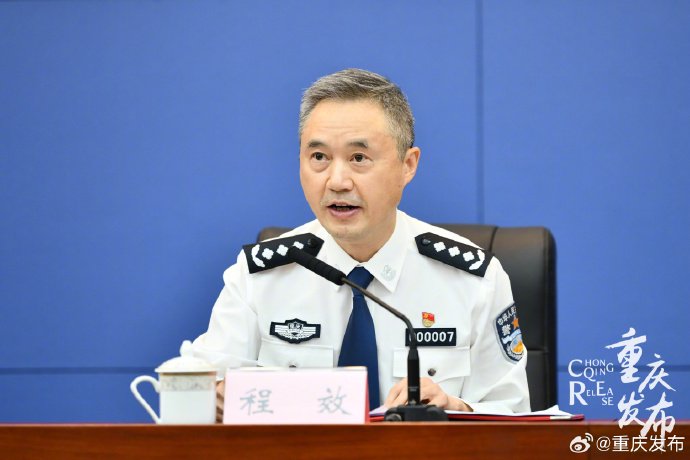 会(第二场) ——强化民营经济法治保障举行,市委政法委副书记苟鹏介绍