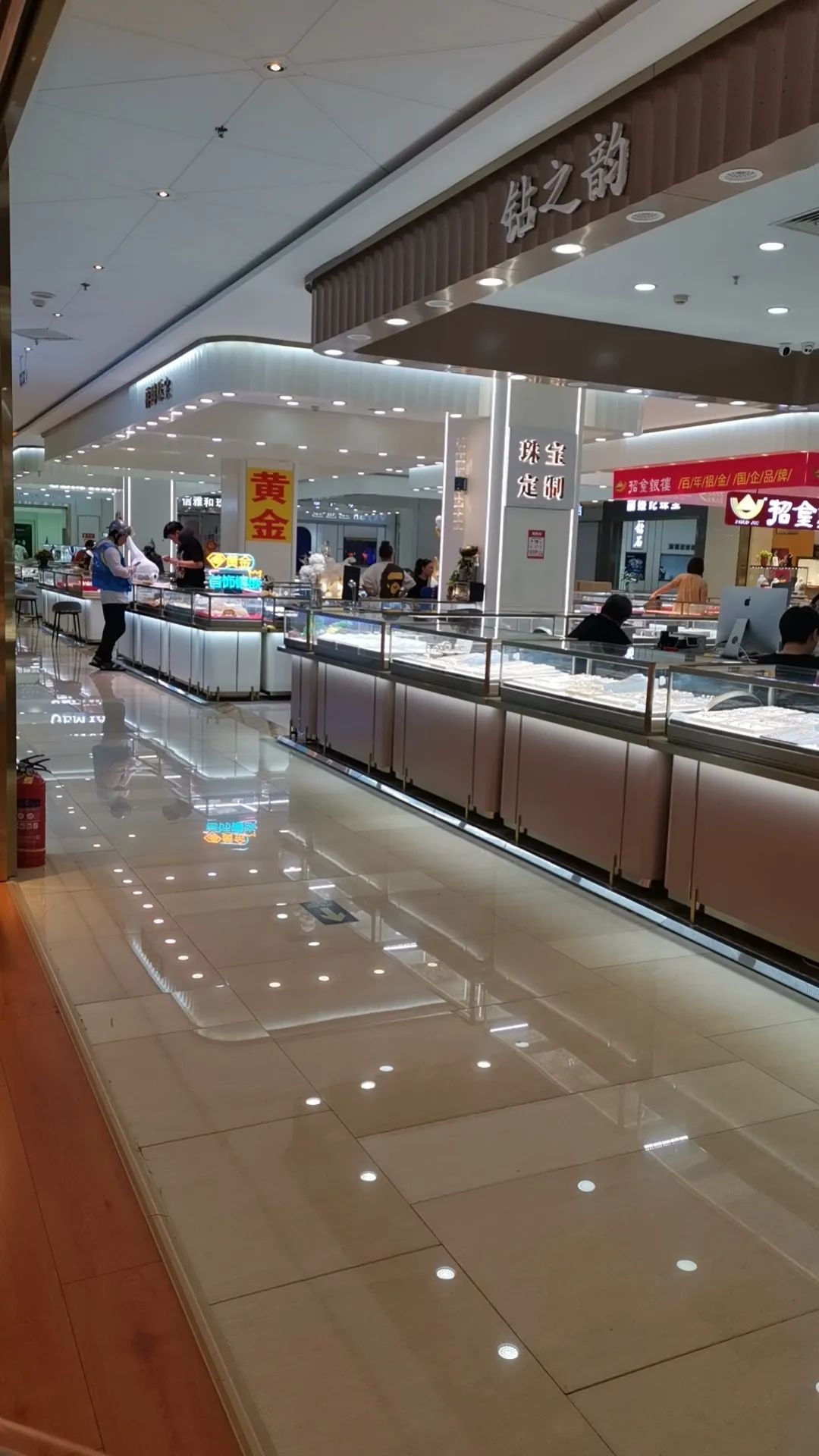 (万特国际黄金珠宝中心.图源/市界)