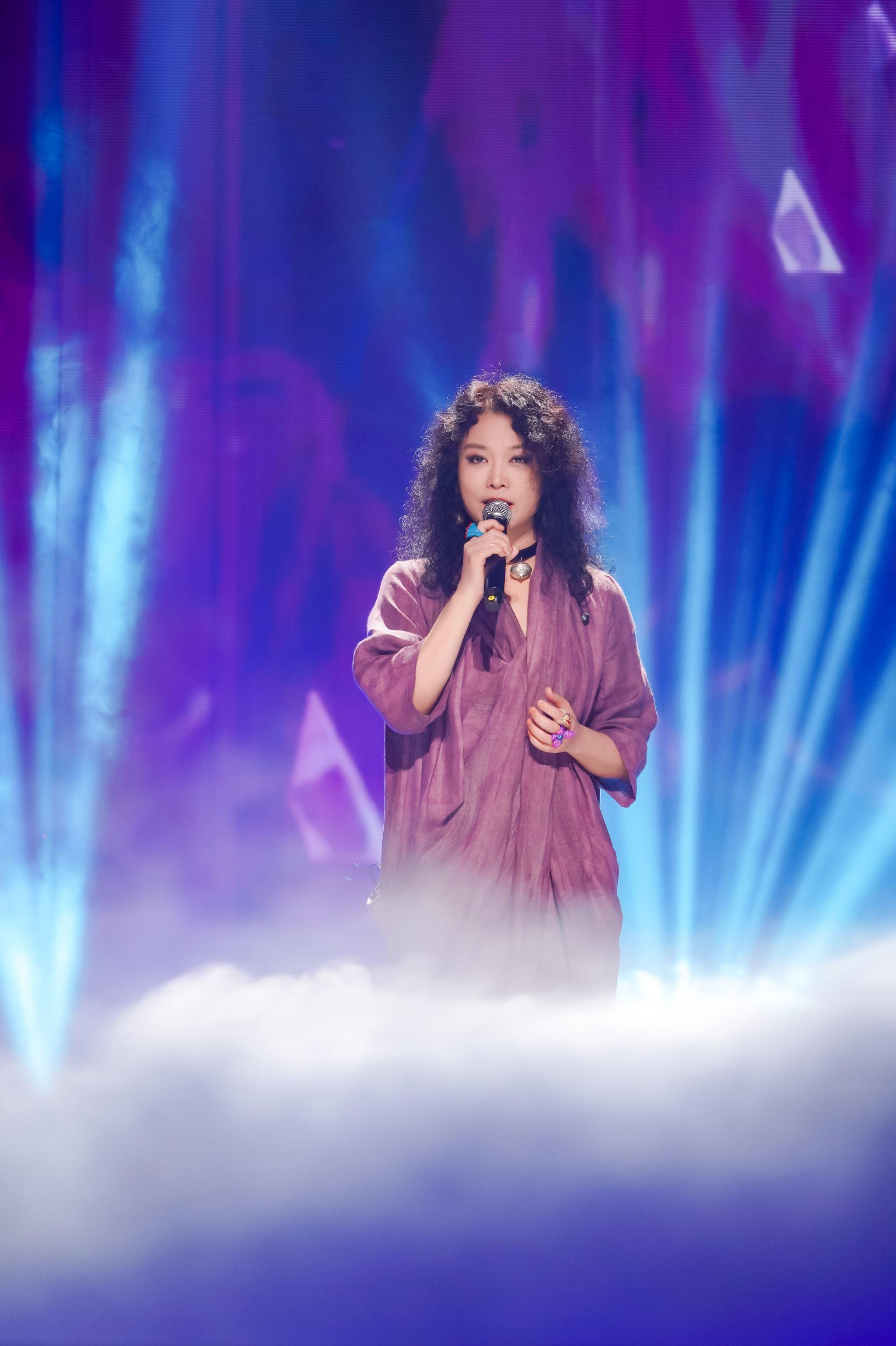 许美静的经典歌曲(许美静的经典歌曲城里的月光)