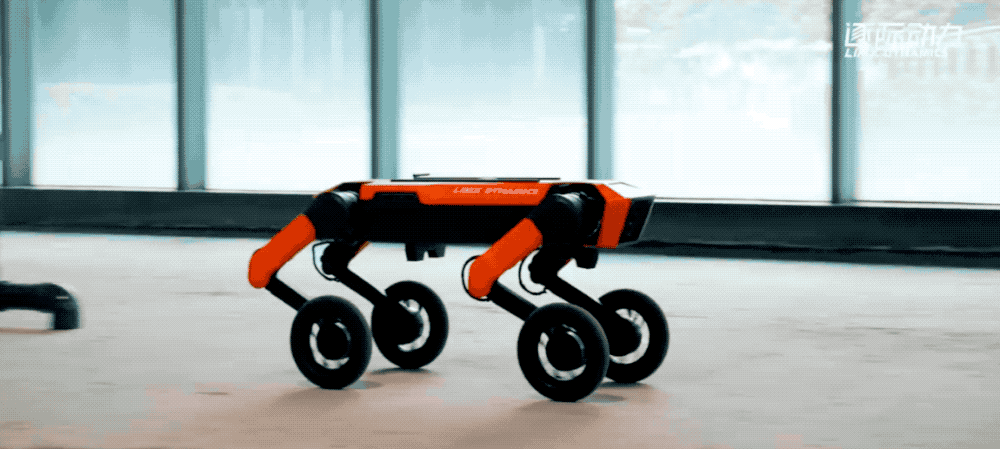 国内首个四轮足机器人,深圳造!