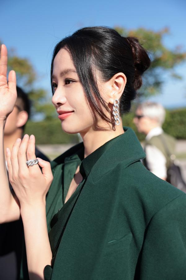 专访丨演员李梦:对于电影的敬畏心没有变过|李梦_新浪财经_新浪网