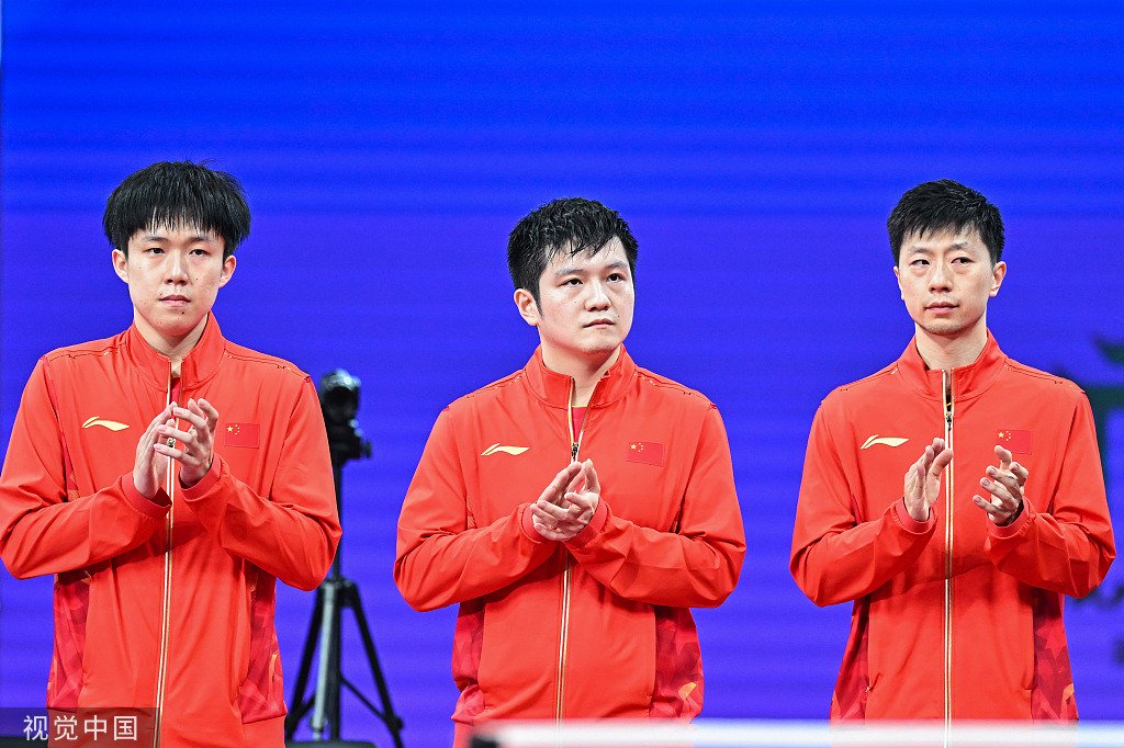 26日晚,杭州亚运会乒乓球男团决赛在拱墅运河体育公园体育馆举行,国乒