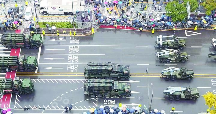 韩国高调阅兵展示“秘密武器”，外媒：为向朝鲜展示“更强硬立场”