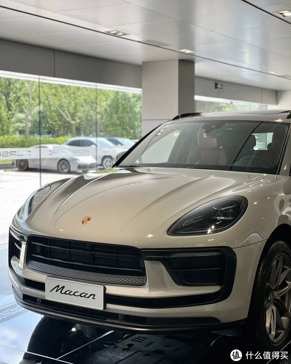 一款适合女生开的车保时捷macan