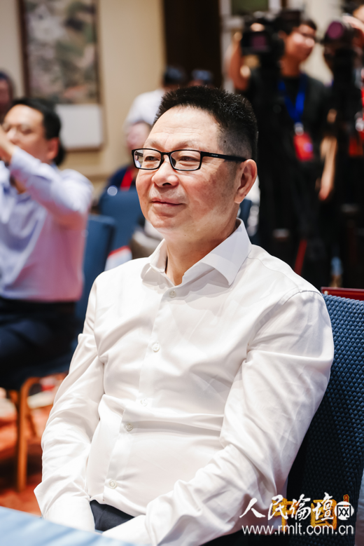 董事长 张华立10月1日-3日每天19:30,该片将在湖南卫视,芒果tv播出