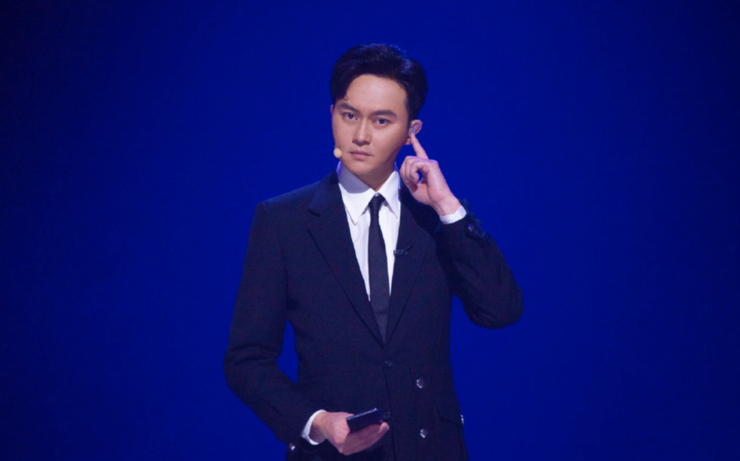 张智霖到警署协助调查!代言平台被封,已全面下架__财经头条