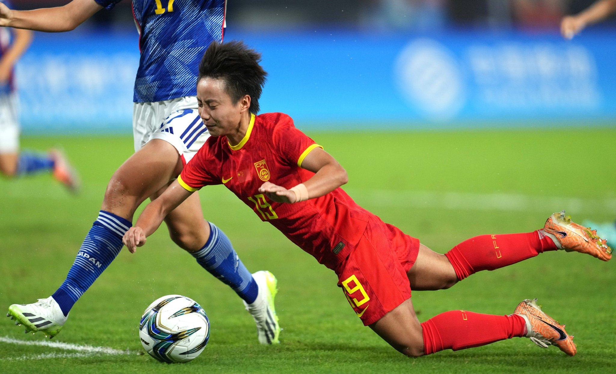 张琳艳在比赛中 刘平 摄