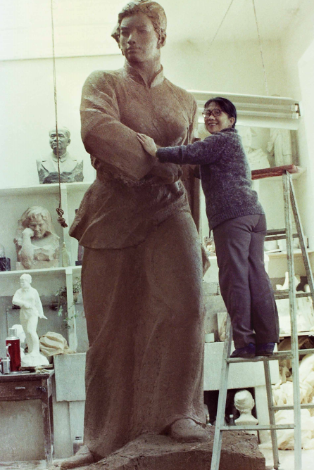 著名艺术家陈淑光逝世,为新中国培养的第一位女雕塑家|人民英雄纪念碑