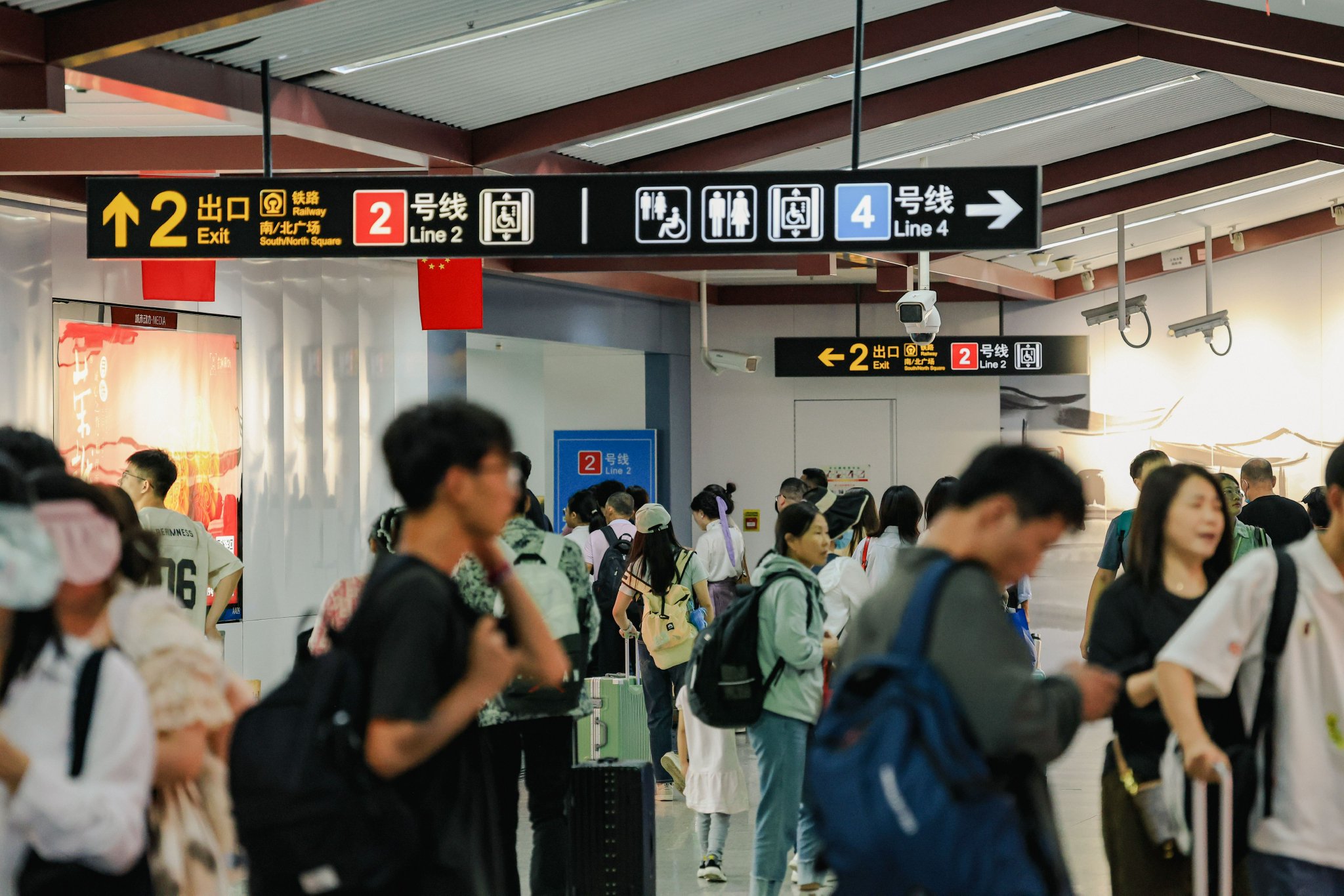 上海迪士尼日均人数 七月及节假日客流量高峰表现