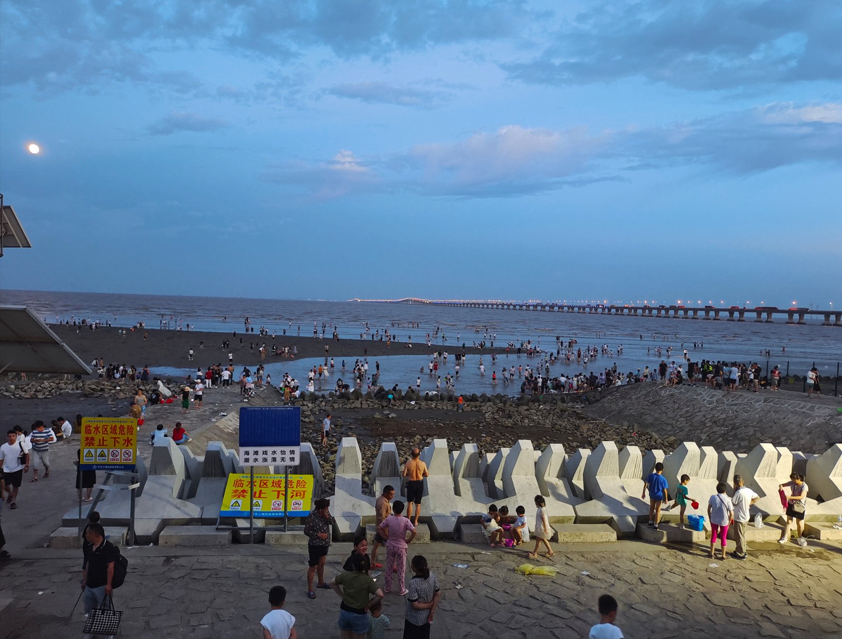 2023年7月,南汇海滩. 受访者 供图
