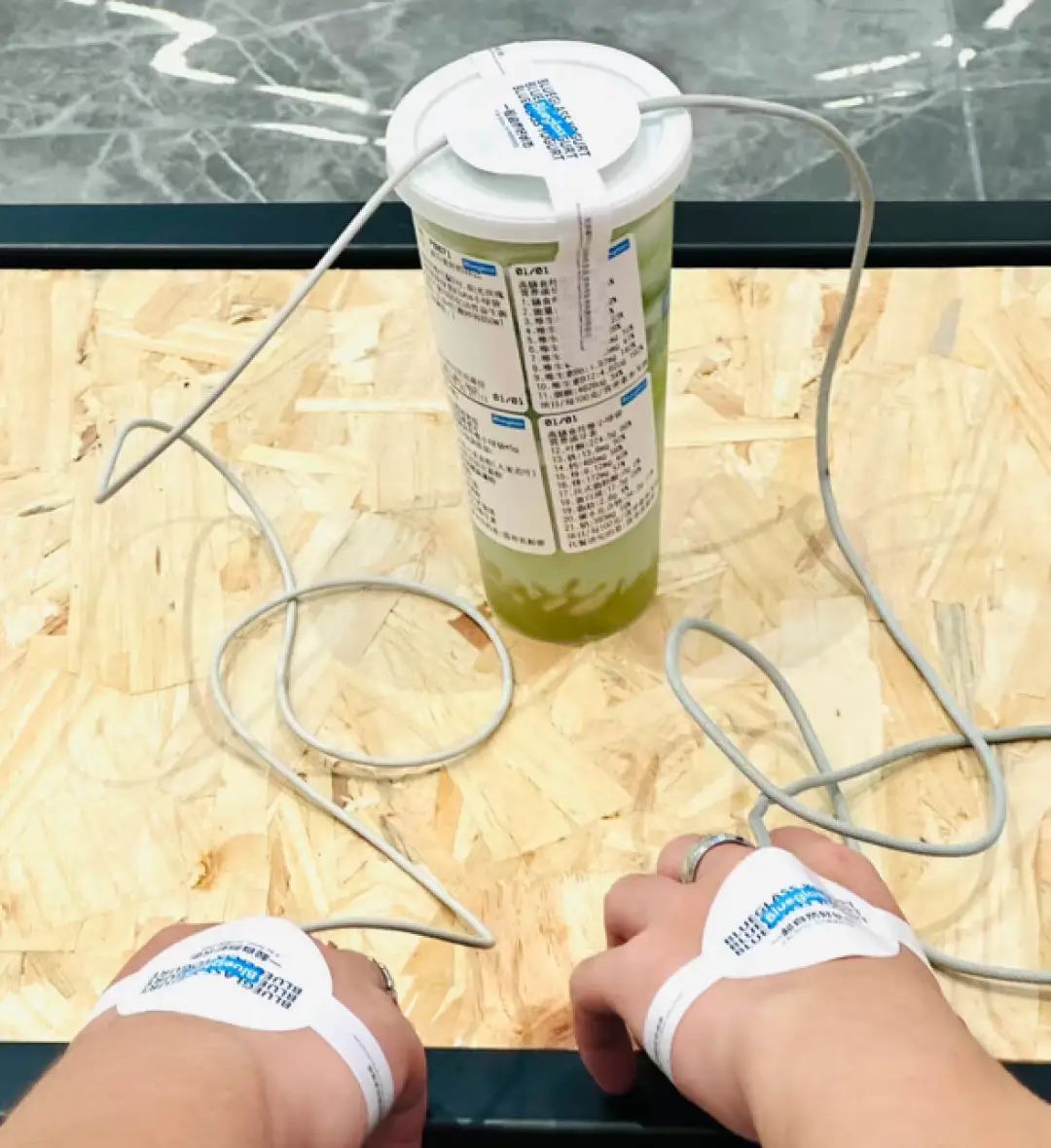 小红书网红把酸奶喝成营养液?