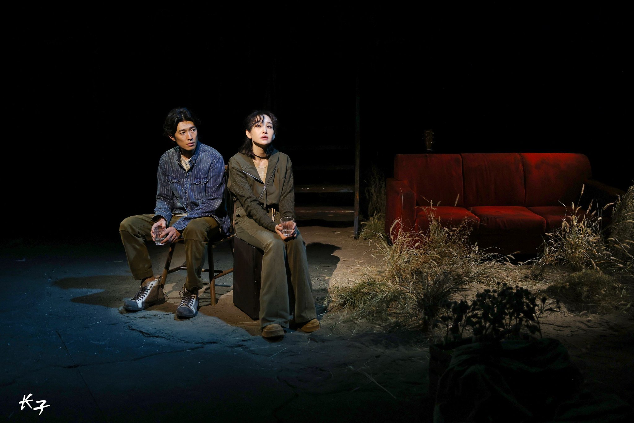专访|话剧《长子》导演张彤: "我们已经在路上"_新浪财经_新浪网