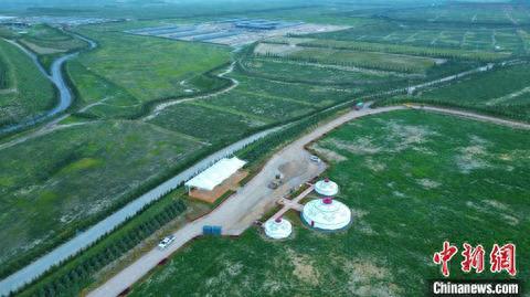 图为准格尔旗准格尔召镇治理后的煤炭复垦区。 孙佳琪供图