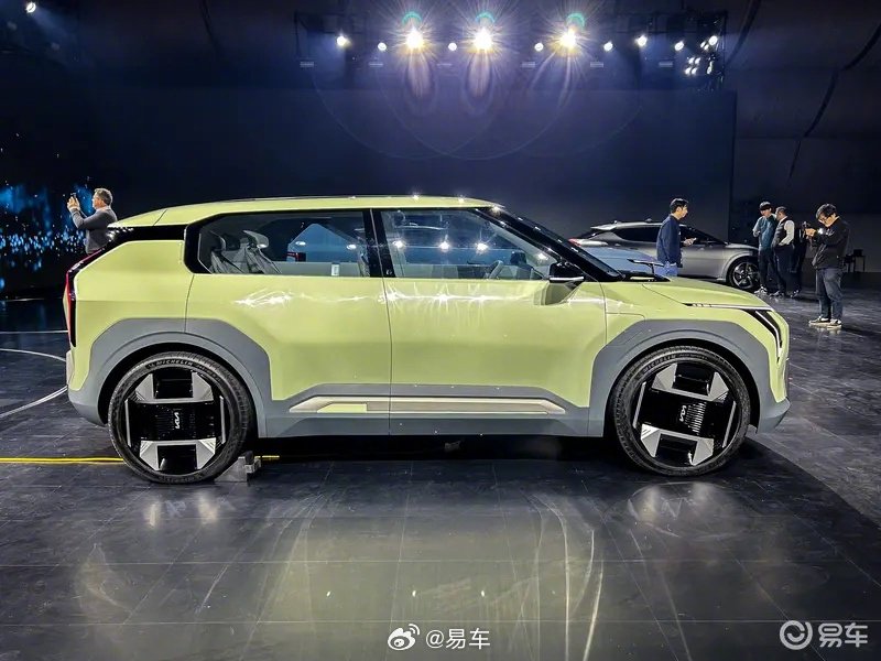 起亚ev3概念车正式亮相紧凑纯电suv全新设计语言