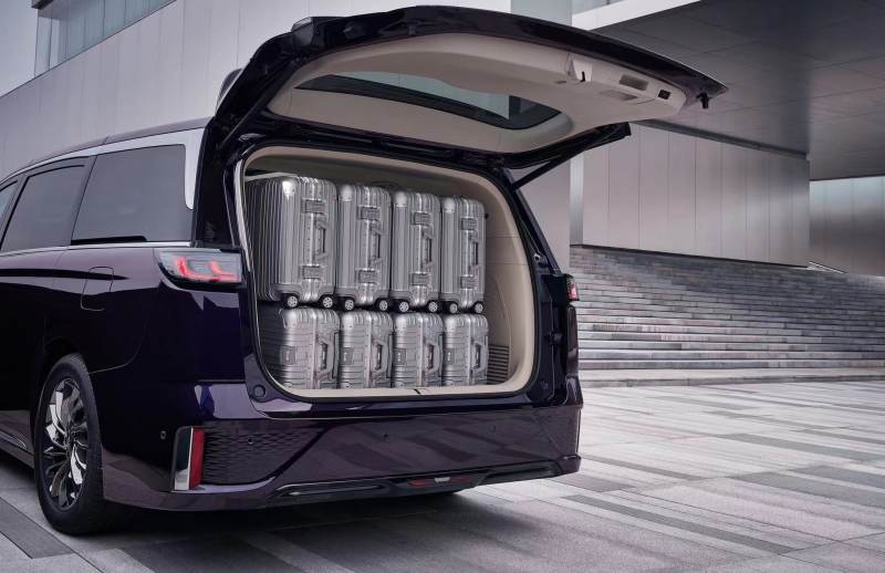 2024款新岚图梦想家上市，33.99万元起售