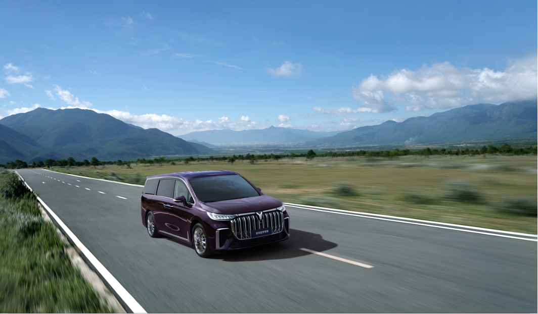 车讯引领者再次引领2024款新岚图梦想家上市