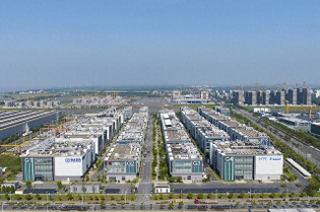 2023年6月2日，上海临港，航拍临港新片区生命科技产业园。 IC 图