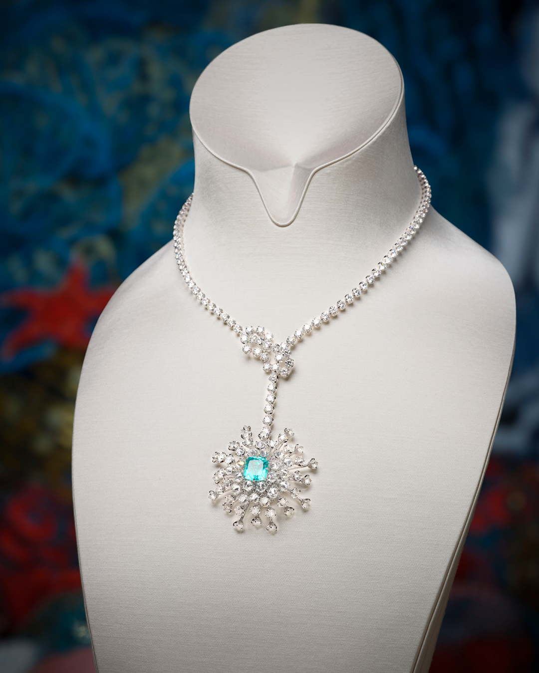 作为蒂芙尼的重磅新品,品牌特意把全球首展放到了上海,可以说是史无前