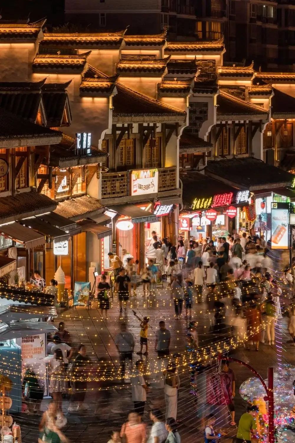 常德武陵区的大小河街,映照着岁月的变迁.