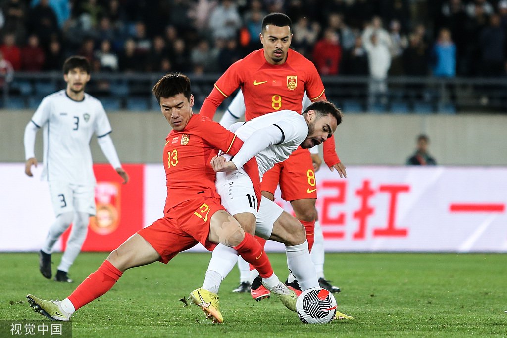 国足热身赛1-2乌兹别克斯坦,11月世预赛迎战泰国韩国|国足_新浪财经