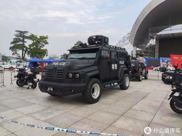 警营开放日看威武特警警车