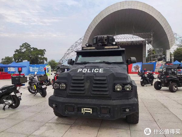 警营开放日看威武特警警车