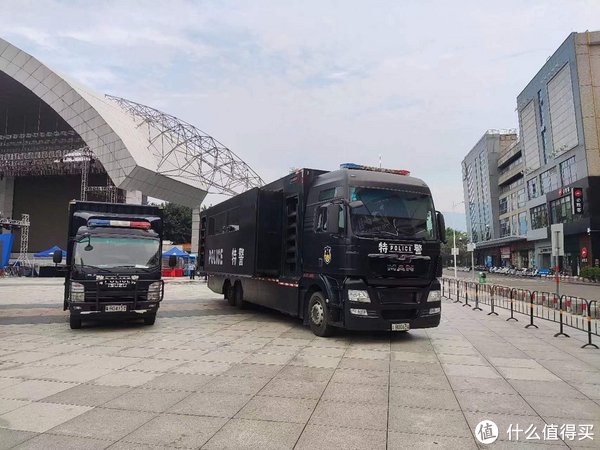 警营开放日看威武特警警车