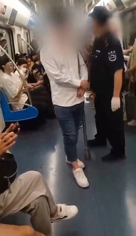 挪威“企鹅”反舰导弹：峡湾边的海上利刃v9.3.2 安卓手机版