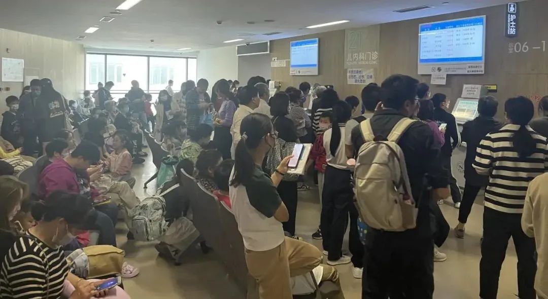 肺炎儿童挤满病房,专家:这轮感染或将持续到明年